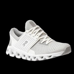 On Running White and Gray Athletic Shoes